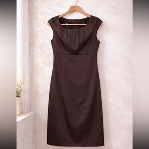 🎉 Gorgeous Elegant Chocolate Brown Satin Sleeveless Sheath Dress Size 6